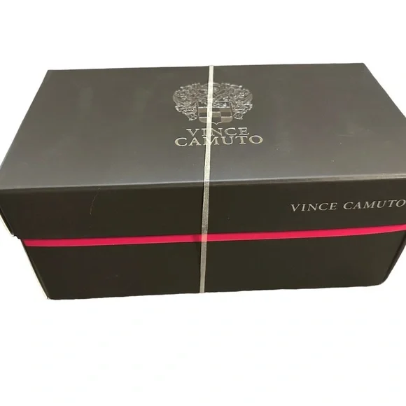 VINCE Camuto Rayley Sandal, Color: Taupe/Stone, size 8M - Picture 7 of 12